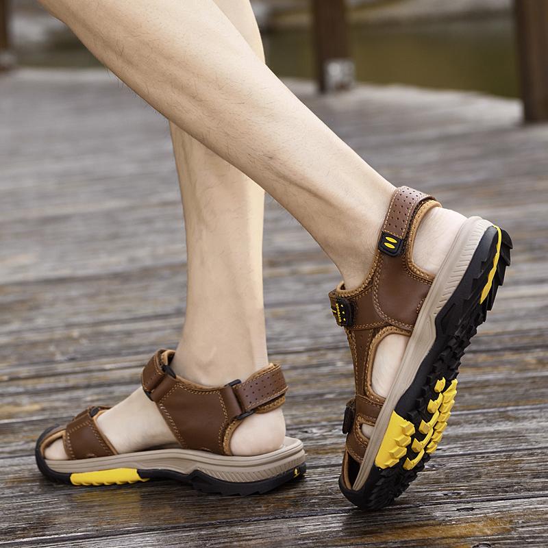 Summer Men's Sandals Handmade Genuine Leather Men's Shoes Mens Outdoor Anti Slip Beach Sandals Fashionable Men's Sports Shoes