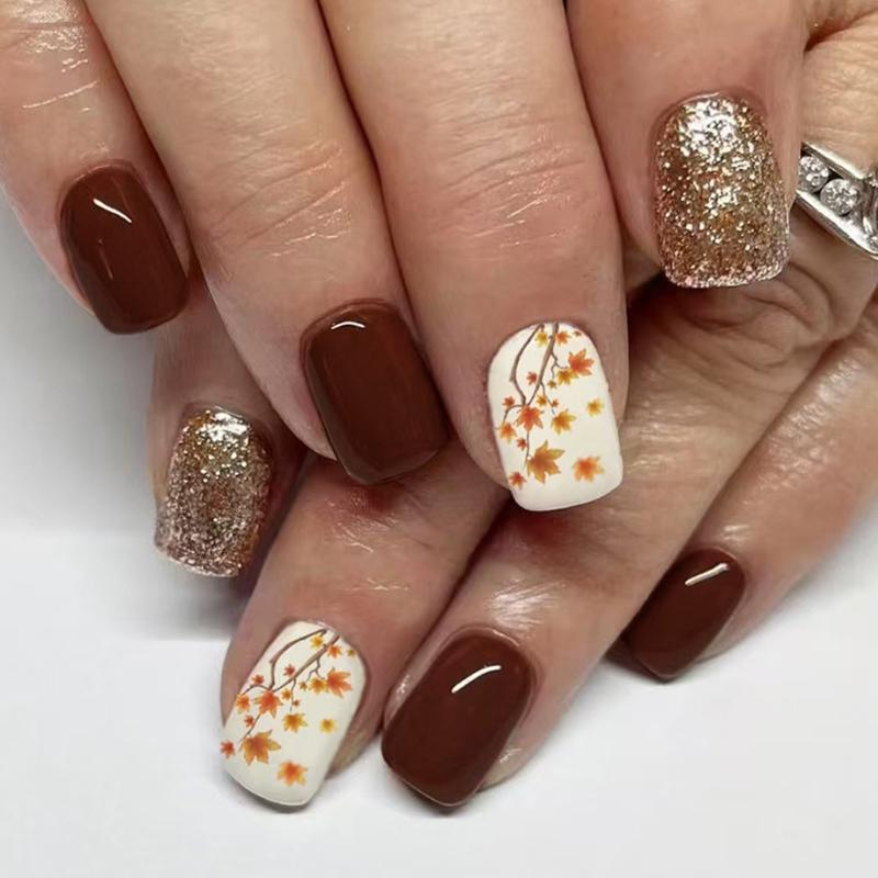 

Fall Winter False Nail Glossy Finish Short Square Shape 24Pcs Shimmering Brown Maple Leaf Artwork Press On Nail 1