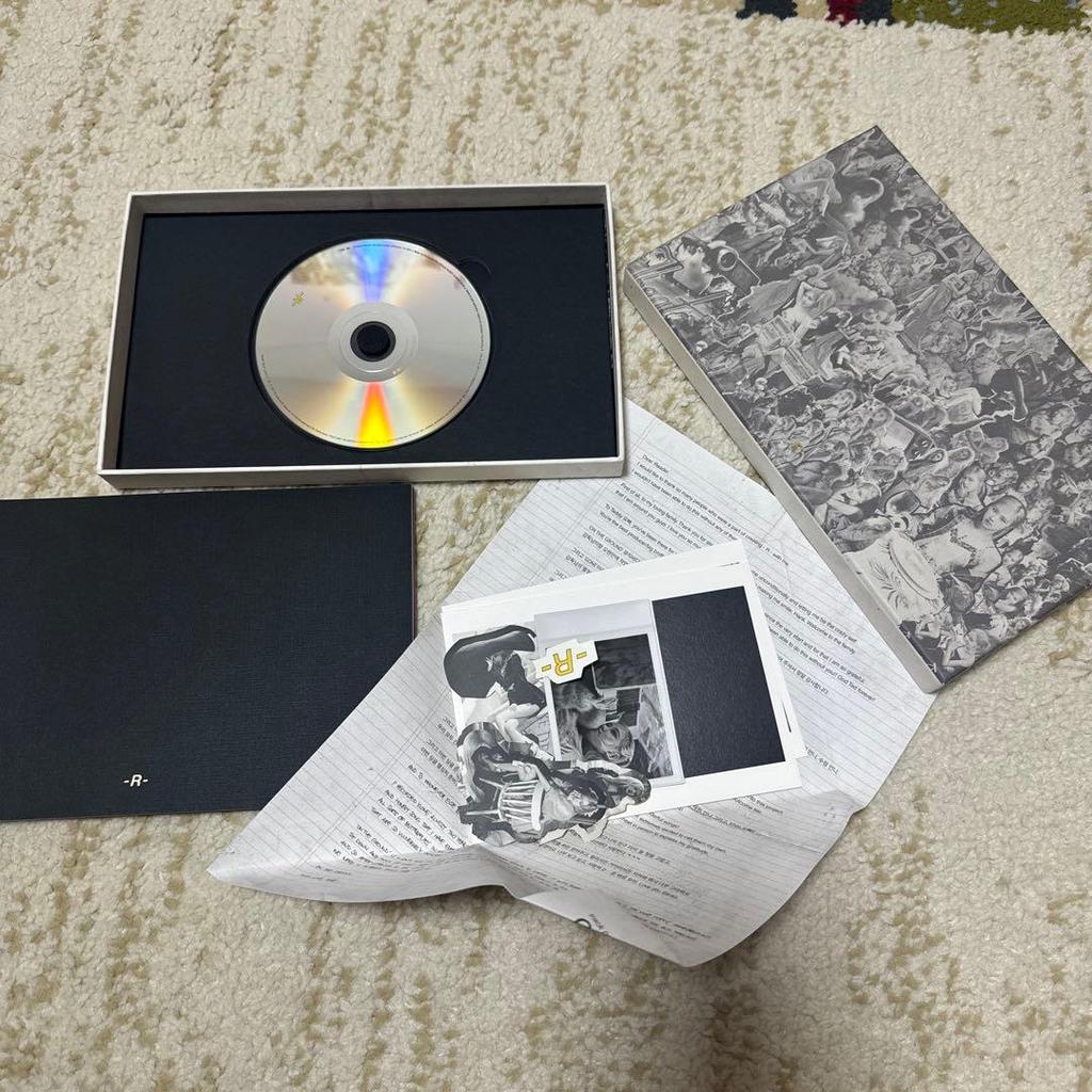 [USED] Rose First Single Album -R-