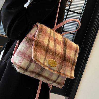 Brand New Latest Style Winter Woolen Retro Large Capacity Shoulder Bag Fashionable Current Trendy Design Niche Crossbody Bag
