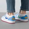 Air Jordan 1 Low SE GS Blauer Farbverlauf Kinder-Sneaker Weiß Game-Royal University-Blau FN8895-141