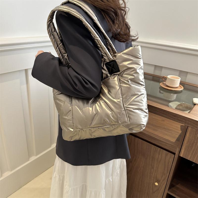 Stylish Large Capacity Tote Bag For Women With Minimalist Design In Black Brown Pink Green Gold