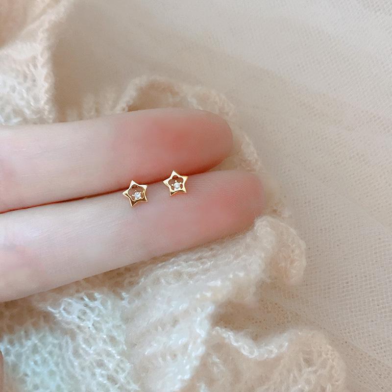 Versatile Mini Hollow Star Stud Earrings: S925 Sterling Silver Gold-Plated for Women