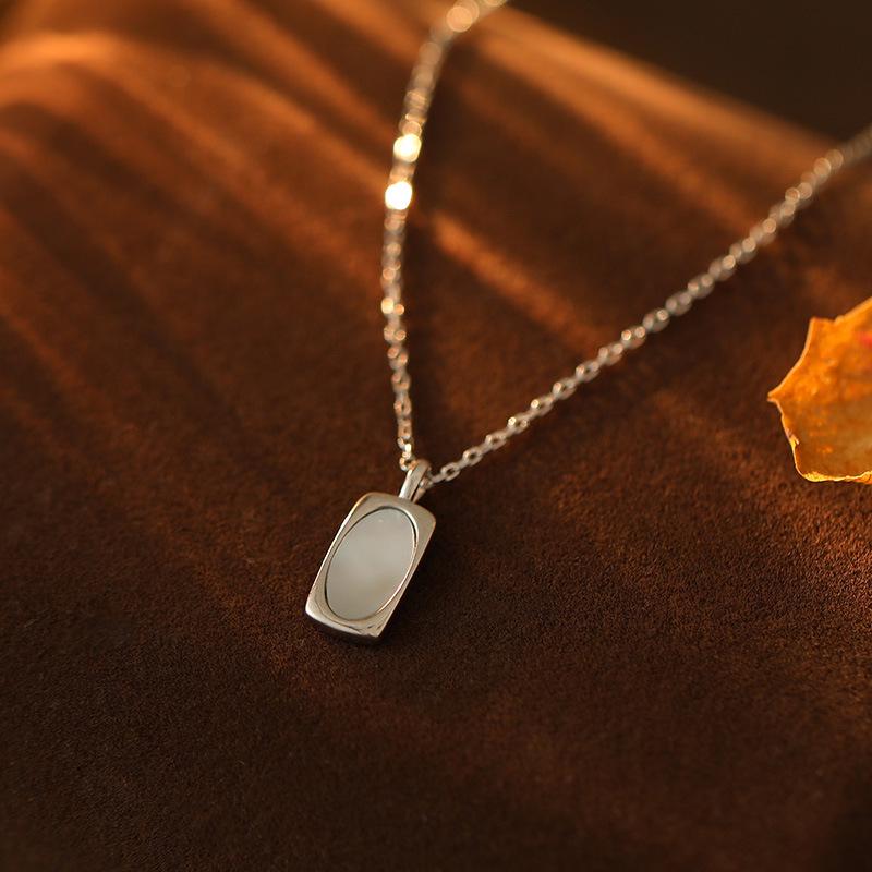 Colier cu Pandantiv Banyan Tree Argint S925 Retro Scoică Albă - Lanț Claviculă de Vară 2024 High-End pentru Femei