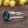 Noble Women's Retro Sapphire Silver Ring - Ruili Magazine Model