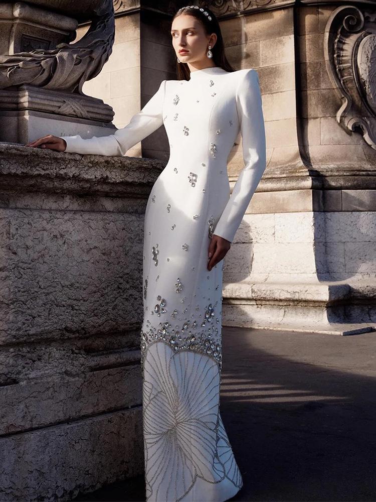 Elegant 2026 Designer Evening Gown with Heavy Beading and Rhinestone Accents