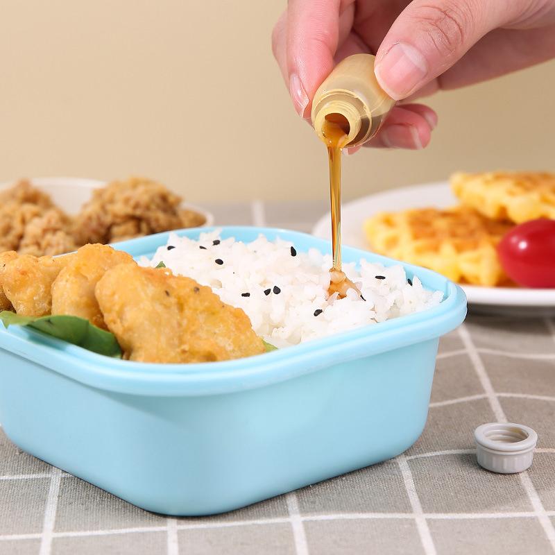 4Pcs Mini Portable Sauce Condiment Dispenser Bento Ketchup Bottle Plastic Sub-Bottling Seasoning Bottle Kitchen Accessories