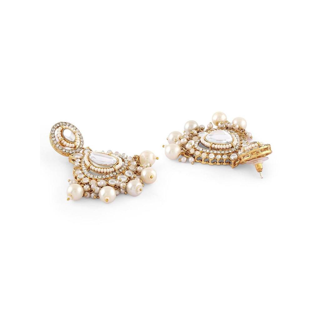 Ton Dazzling Stones Mehrsträngige Perlen-Choker-Halskette Ohrring & Maangtikka Set für Frauen