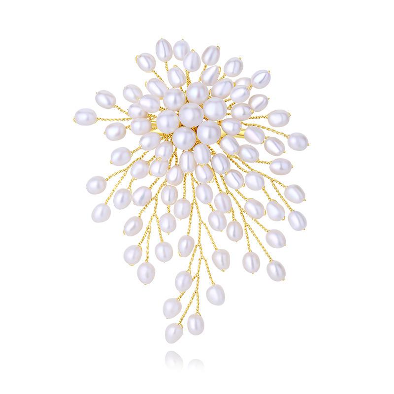 Luxury Exaggerated Elegant Pearl Flower Brooch Pin Badge For Women Girls Fashion Clothes Decoration Jewelry Gifts