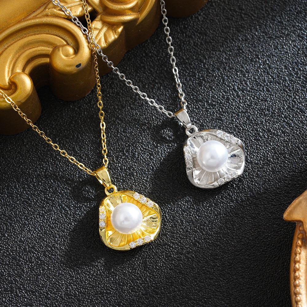 2026 Elegant Chinese Style Pearl & Zircon Flower Necklace - Luxury Versatile Clavicle Chain