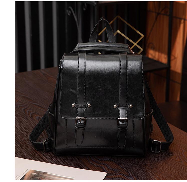 This Backpack Is A Fashionable and Versatile Lady's Bag with A Retro School and British Style