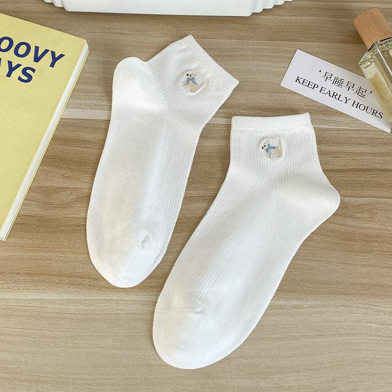 

Sock Children s Summer Lightweight Solid-color Cotton Socks, Breathable, Bone-free Short Socks, Sweat-absorbing, Cute Dog Embroidery Boat Socks 1 pair чистый белый