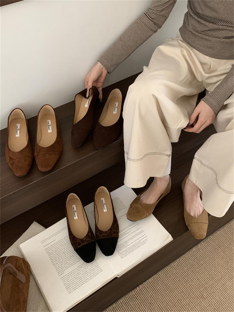 French Retro Style Splicing Flat-soled Single Shoes Women's 2025 New Maillard Fashion Versatile Soft-soled Shallow-mouth Grandma Shoes