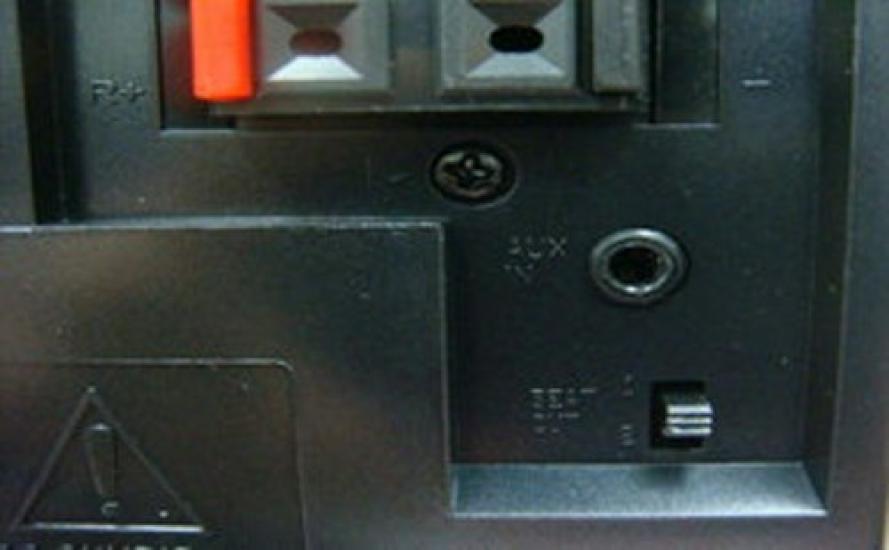 WINTECH Digitaltuner Breitband CD Kassette Mini Komponente schwarz Fernbedienung inklusive AM/FM (FM-kompatibel) KMC-113