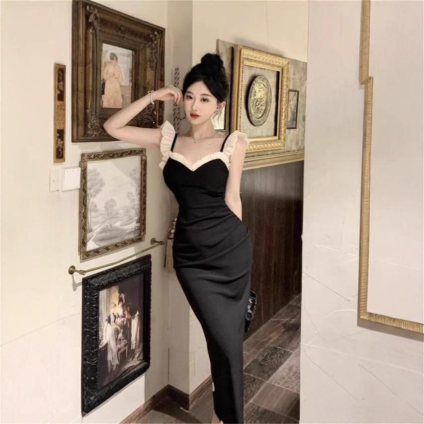 2025 French Little Black Dress: Sexy Wood Ear Edge, Slimming Waist, Slit Bodycon