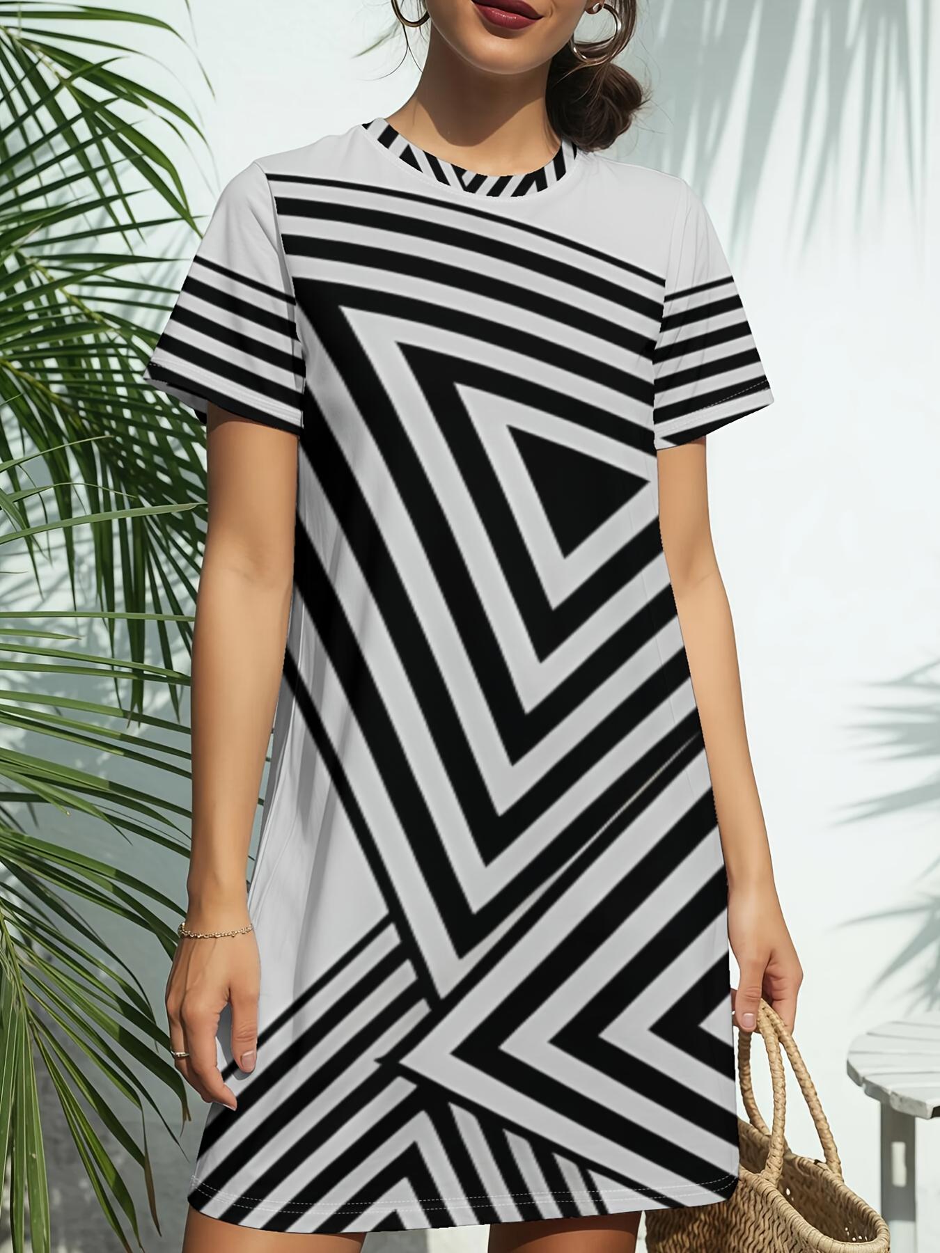 

Starburst Geometric Women S New Round Neck Short Sleeve T-Shirt Dress. Featuring American Trendy Digital Prints. Perfect for Casual Spring And Summer 4XL дубильна кора