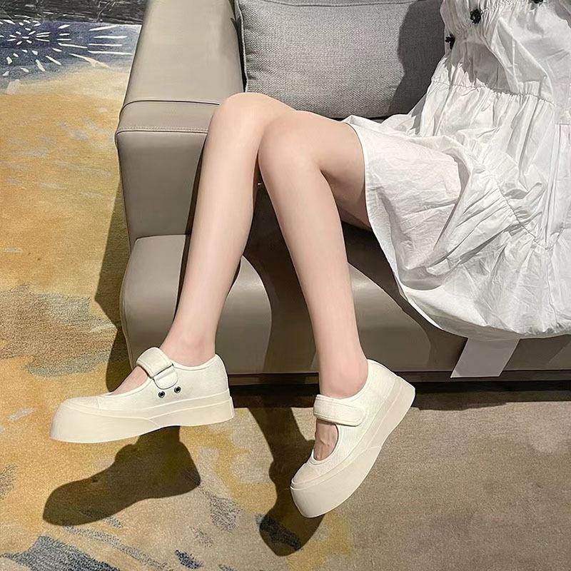 Franska Mary Jane Zhao Ruth, samma små vita skor för dam 2025 nya fula och söta retro plattform stor tå sommar enkla skor