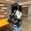 Fresh and Lightweight Short-distance Portable Travel Bag for Women's Trendy Yoga Bag for Picnics and Ingredients Storage Bag