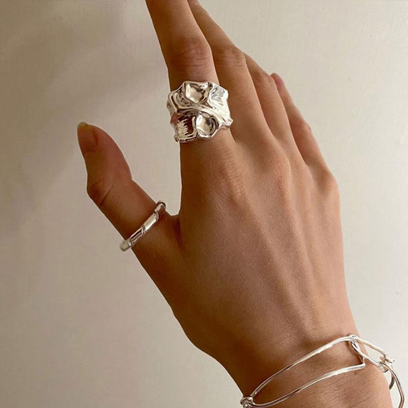 Retro French-Style Irregular Pleated Ring with Concave-Convex Texture for Women