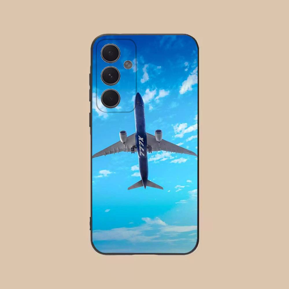 

B-BoeingS 777 Top Airplane Phone Case For Samsung S25,24,21,22,23,20,S30,Ultra,Plus, Fe,5G Silicone Cover SamsungS21FE