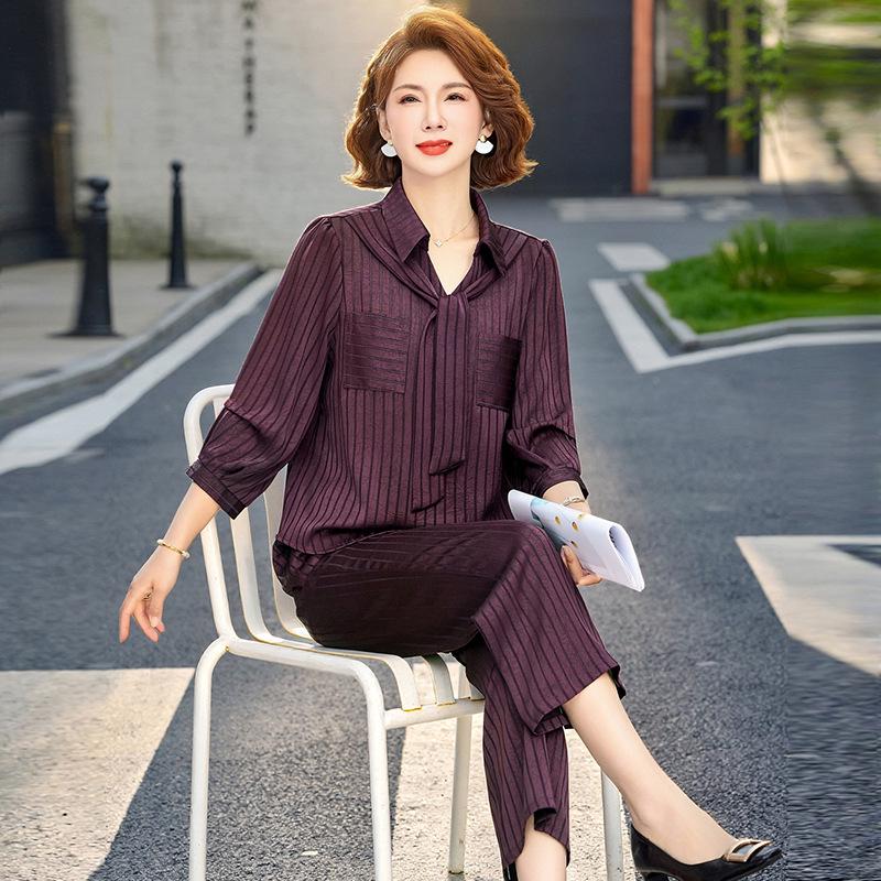 Elegant Summer Two-Piece Set: Wide-Leg Pants & Top for Middle-Aged Women