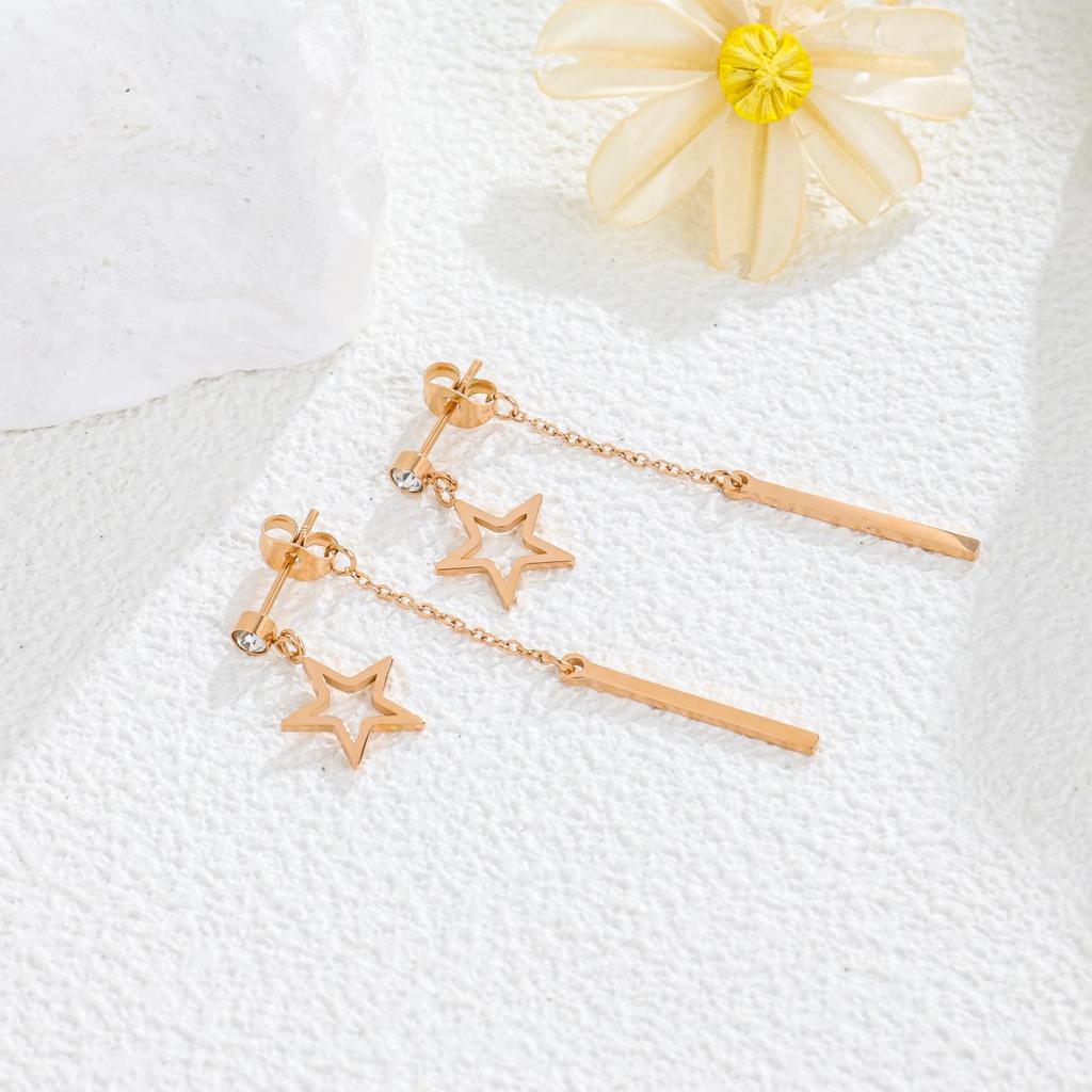 Wind Niche Long Star Female Earrings Simple Christmas Gift Showing Face Thin Titanium Steel Earrings Female