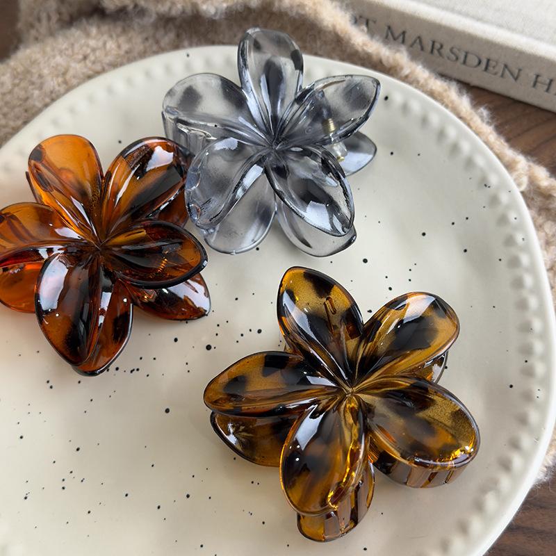 Gradient Flower Hair Claw Women Girls Sweet Acrylic Hair Claw Summer Vacation Hair Crab Clamp Hawaiian Headwear Styling Barrette