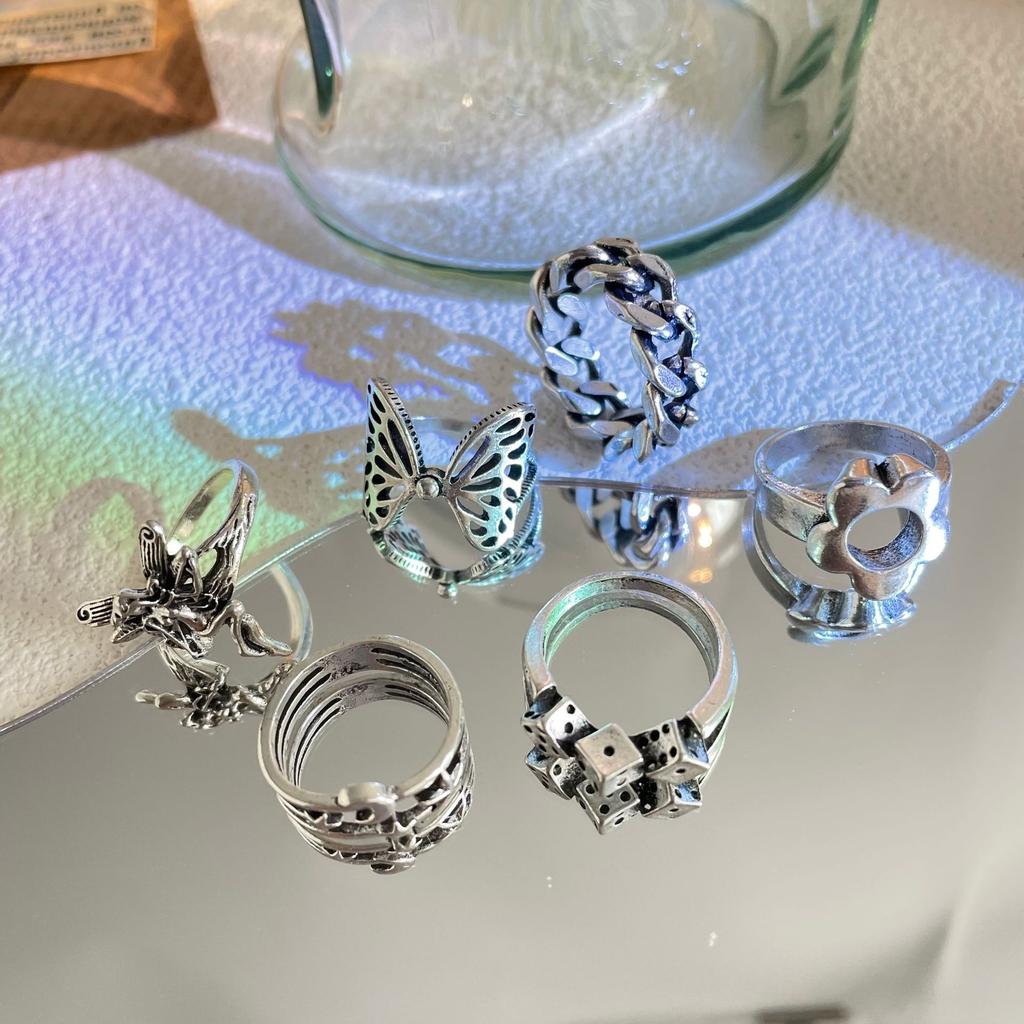 Women's Y2K Vintage Silver Butterfly Skull Punk Ring Set - Gothic Streetwear Adjustable Charm Rings for Party & Daily Wear