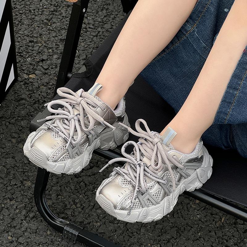 Kinder Sportschuhe 2025 Frühling neu Koreanische Version Jungen und Mädchen Mesh atmungsaktiv Dad Schuhe Studenten Laufschuhe ältere Kinder