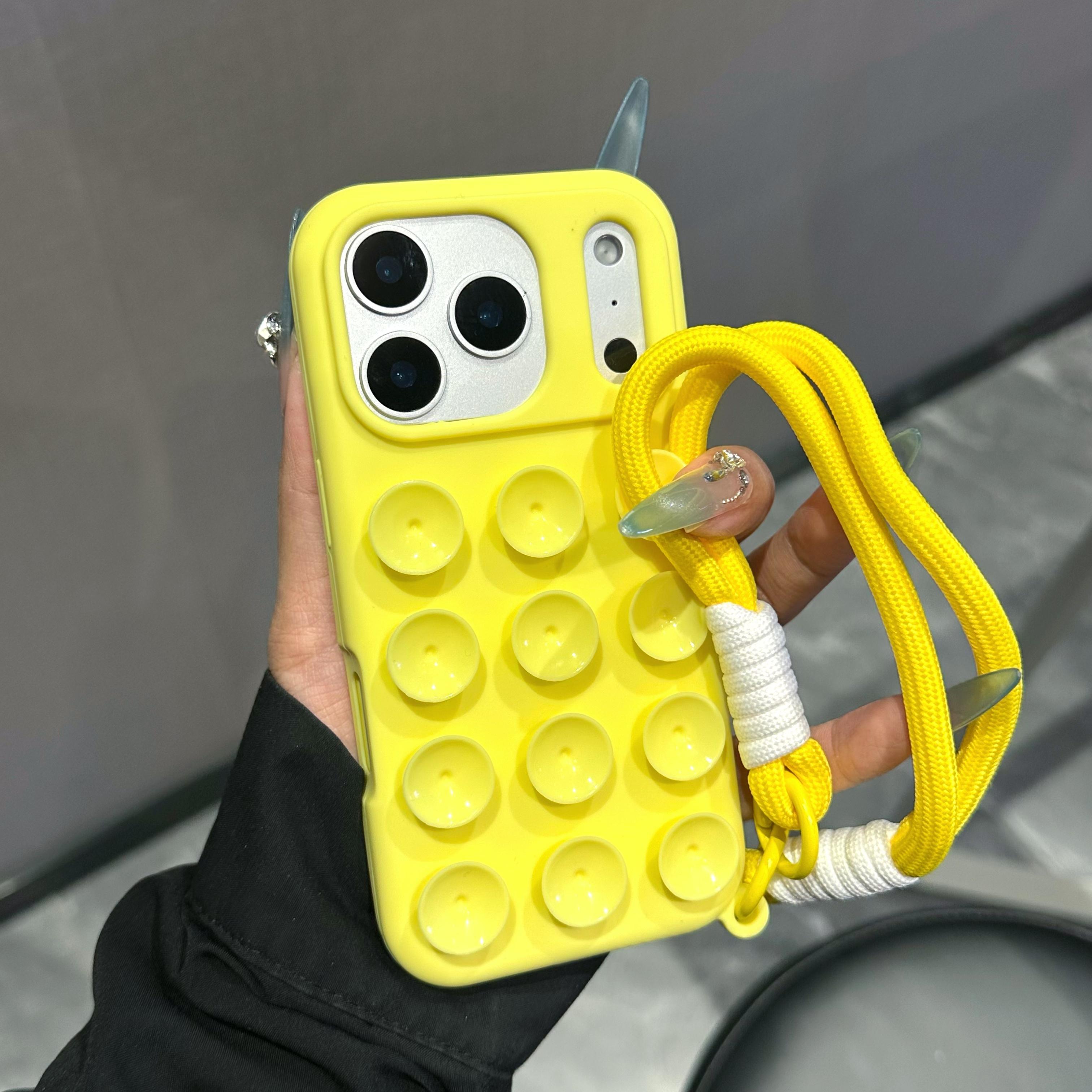 

Чехол для телефона с присоской, конфетного цвета, для iPhone 16 17 Air 11 15 14 12 13 Pro Max, противоскользящая силиконовая присоска, ремешок-шнурок, чехол iPhone17 Pro