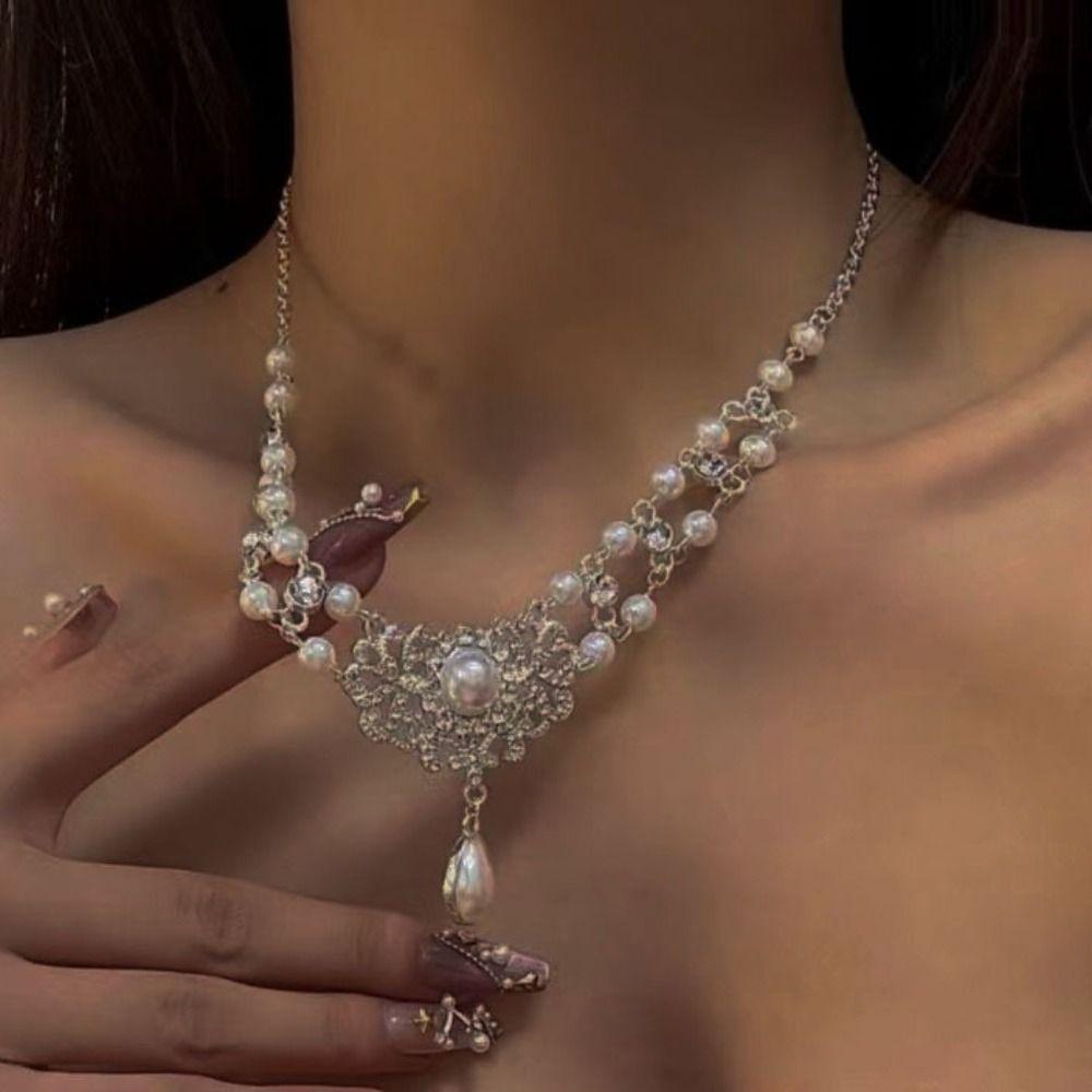 Sparkling Pearl Rhinestone Necklace Beads Pearl Collarbone Chain Sweet Double Layer Necklace  Gift