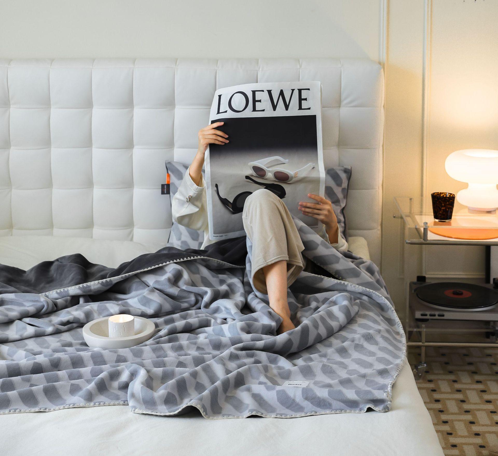 

Новые трехмерные утолщенные одеяла, офисные плюшевые одеяла, коралловые плюшевые одеяла 150x200cm