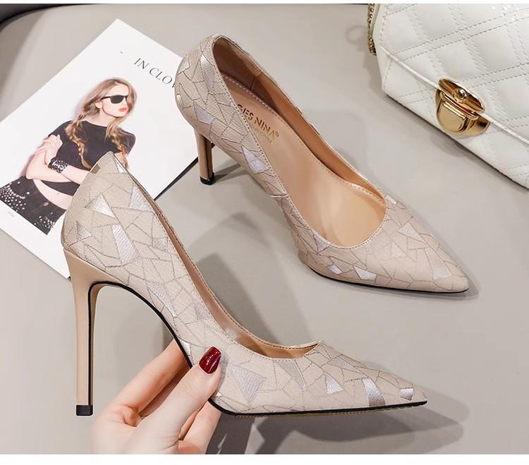 

2025 autumn new versatile women s shoes, sexy thin heels, pointed heads, light mouth, and versatile temperament with skirts and high heels. 39