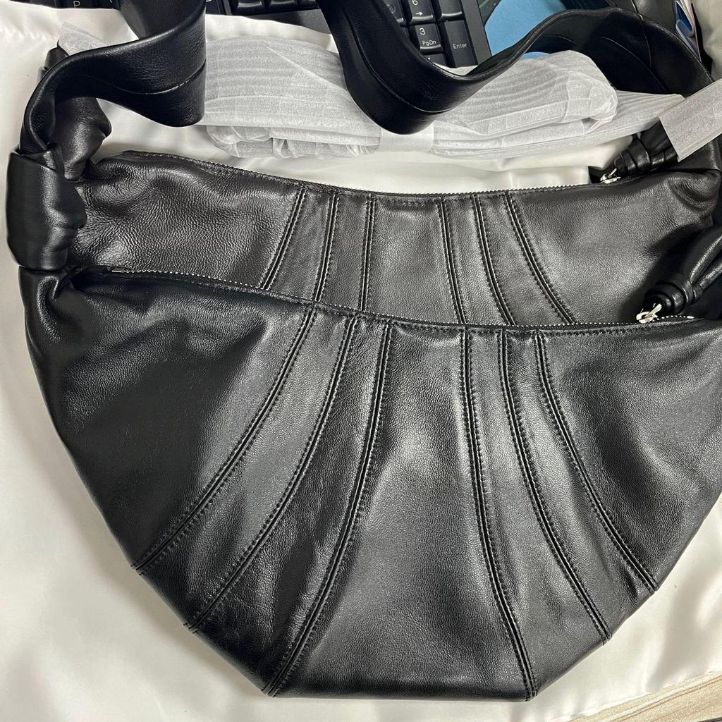 [Haute Couture] Torba Croissant ze skóry owczej w stylu celebryckim: Neutralna, Niszowa Torba Messenger