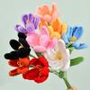 Gehäkelte Tulpe mit Stiel Blatt Handgefertigt Strickblume Ornament Garn Florale Dekoration Muttertag Geburtstag Weihnachtsgeschenk