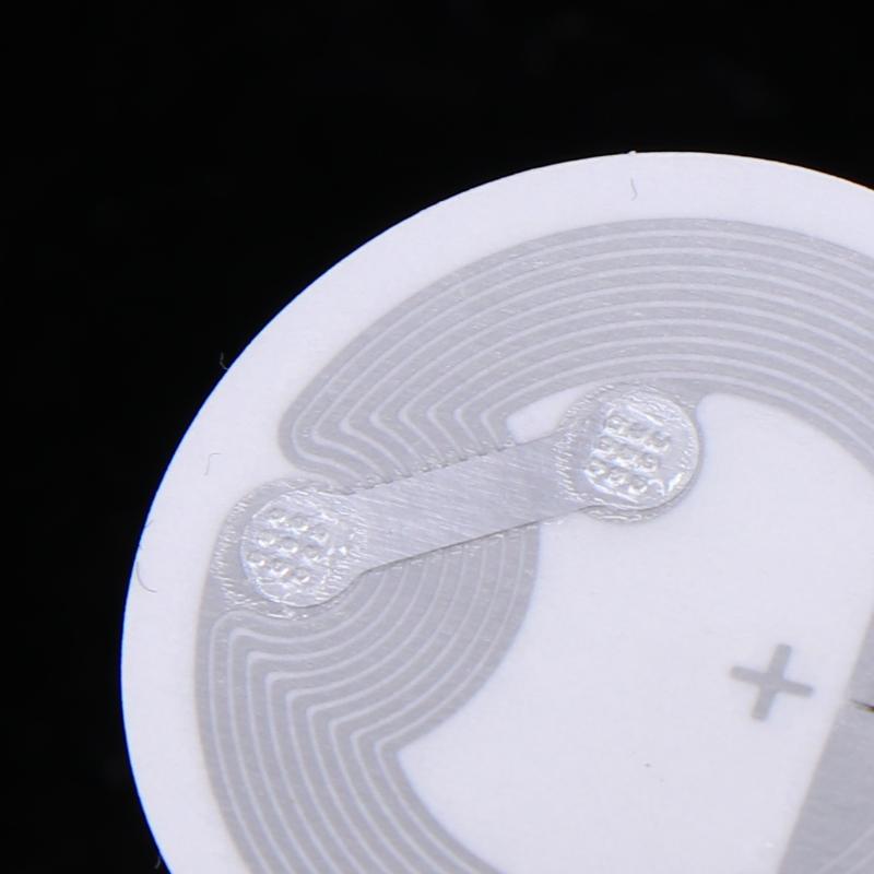 10 sztuk Naklejki Tagów RFID Ntag215 Tag NFC 13,56 MHz Iso14443A Naklejka Dostępny Telefon Klejąca Etykieta RFID