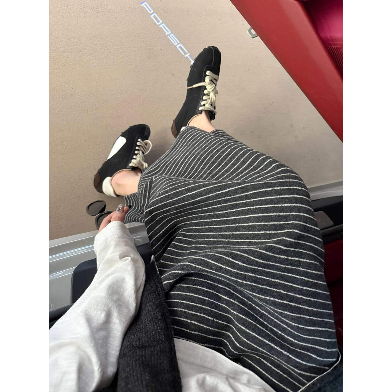 Women s High Waist Velvet Winter Skirt - Striped Color Block, Thickened, and Soft XL (120-135 lbs)