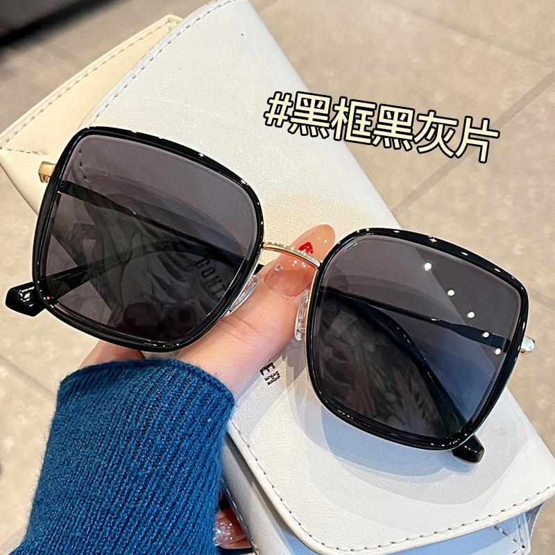 New Square Sunglasses Women Luxury Design Big Frame Gradient Cat Eye Sun Glasses for Women Driving Eyeglasses UV400 Eyewear