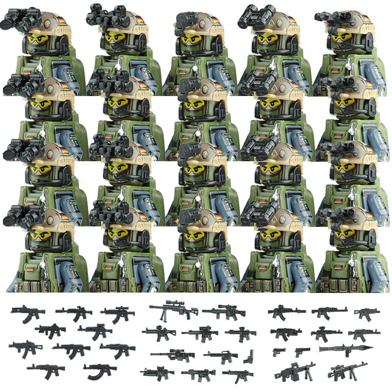 20PCS Military Army Figures Building Blocks SWAT Ghost Commando US Russia Special Forces Soldier Weapons Shield Belt Bricks Toys