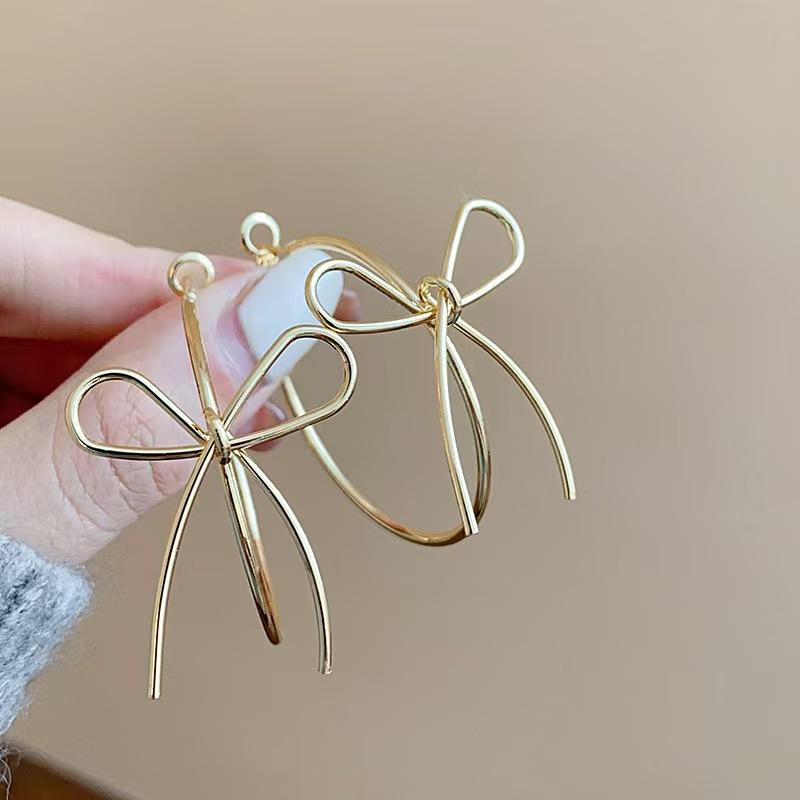 Fashion Zinc Alloy Color Bowknot Hoop Earrings For Women Egirl Simple Metal Long Bow Pendant Earrings Aesthetic Y2K Zircon