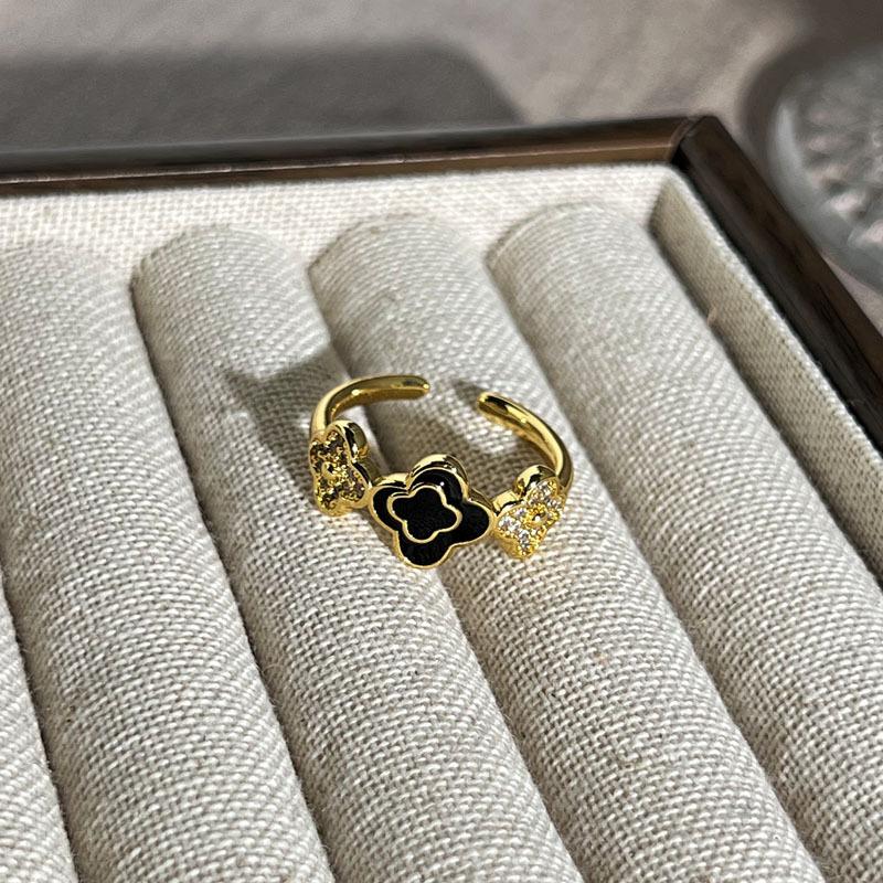 2026 Light Luxury Smart Bow Clover Dark Black Drip Glaze Personalized Opening Ring Women s Geometric Simple Temperament Ring Trend Resizable