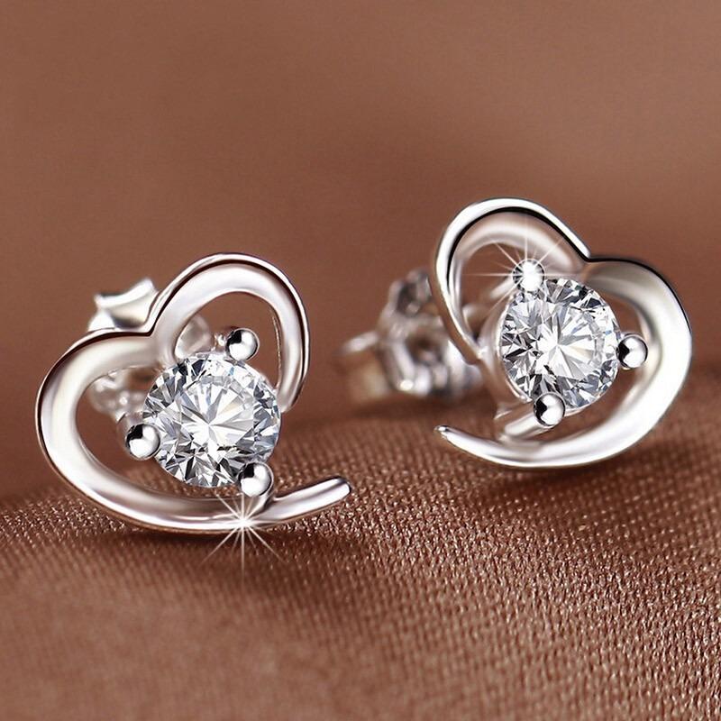 Ear jewelry Women's soft heart-shaped silver-plated stud earrings jewelry
