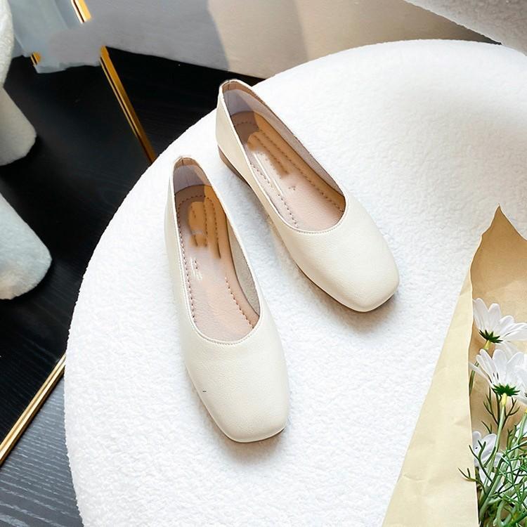 Single shoes women's 2025 new thick heel square head versatile light mouth low heel one pedal French soft leather one pedal grandma shoes