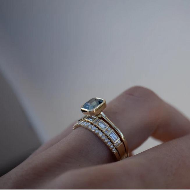 He Cheng Fashion: Women's Gold-Plated Sapphire Crystal Three-Piece Jewelry Set