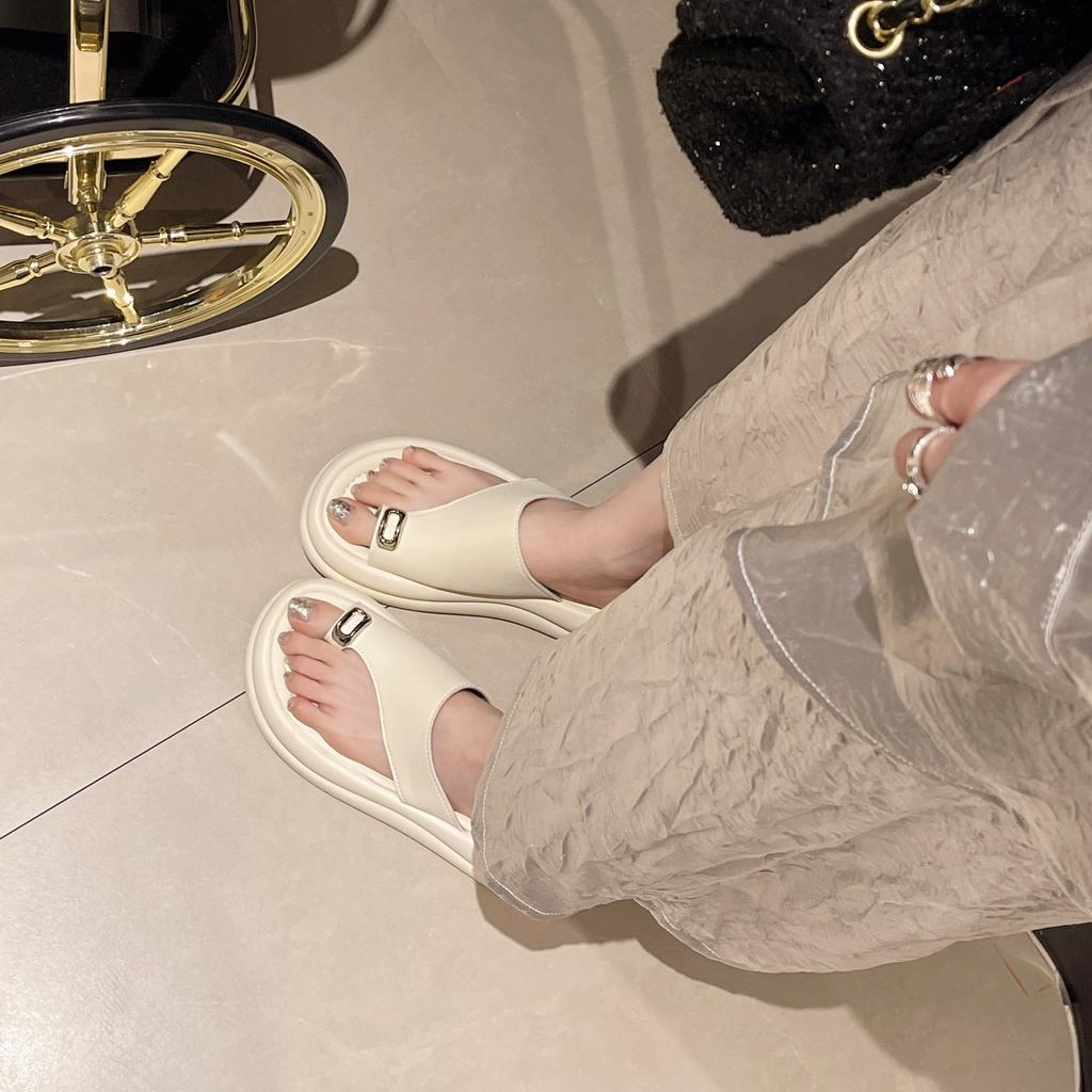 Fashion Muffin Thick Bottom Cover Toe Rhinestone Cool Slippers Girls Summer Height Increase Versatile Wear Non-slip Foot Flip-flops