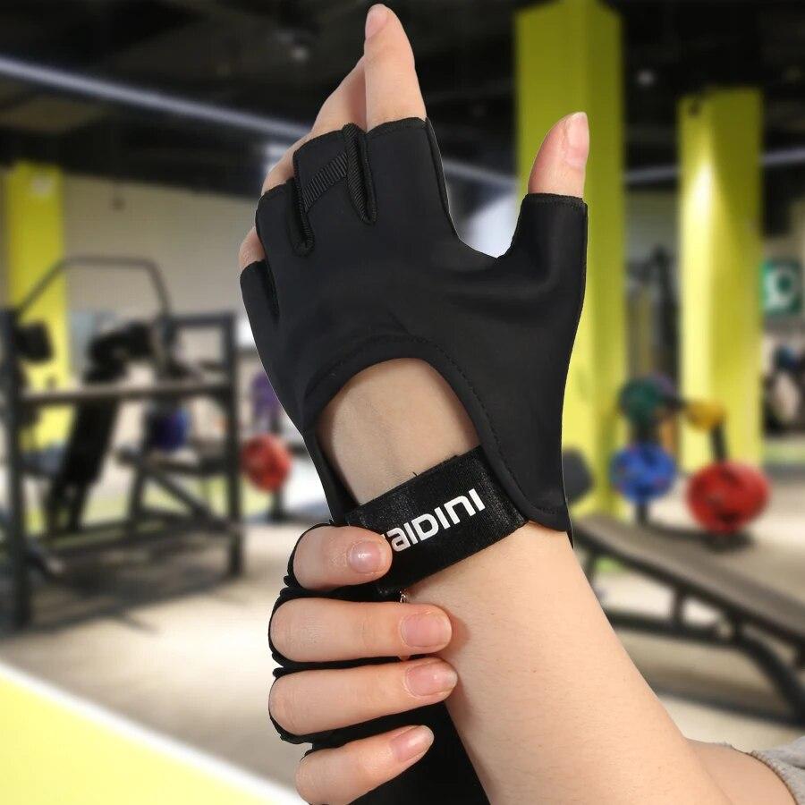 Dam Sportshandskar Fitness Utomhussporter Anti-halk och Stötdämpande Halvfingerhandskar Slitstarka och Andningsbara