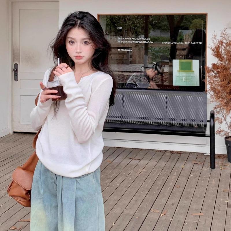 Korean Style Simple Right Shoulder V-neck Long-sleeved Sweater for Women 2024 Early Autumn New Loose Bottoming Slim and Versatile Top