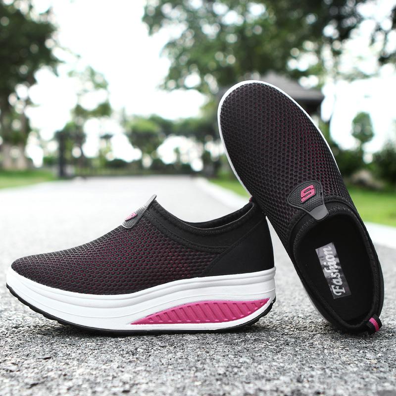 Women Mesh Shoes Outdoor Travel Oversized Swing Shoes Thick Soled Sports Wedge Shoes Casual Mid Heel Breathable Comfortable
