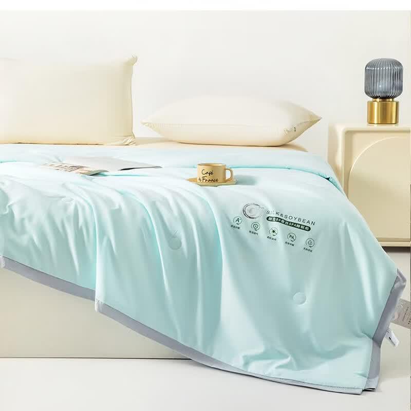Dohia Silk-Blend Cooling Summer Quilt