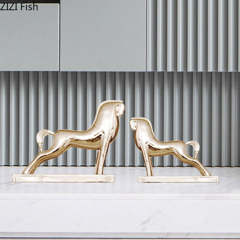Golden/silver Horse Abstract Artwork Animal Statue Desk Decoration Ornaments Modern Horse Resin Sculpture Room Aesthetics Decor